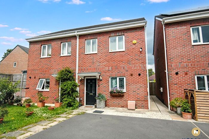 3 Bedroom Semi-Detached House For Sale In Milton Road, Wakefield, WF2