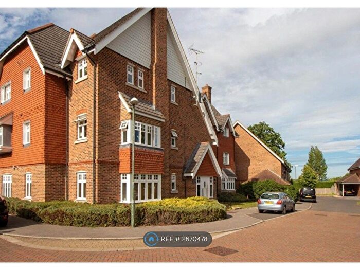 2 Bedroom Flat To Rent In Corinth Court, Haywards Heath, RH16