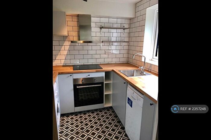 1 Bedroom Flat To Rent In John Maurice Close, London, SE17