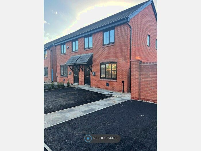 3 Bedroom Semi-Detached House To Rent In Quinn Square, Manchester, M34