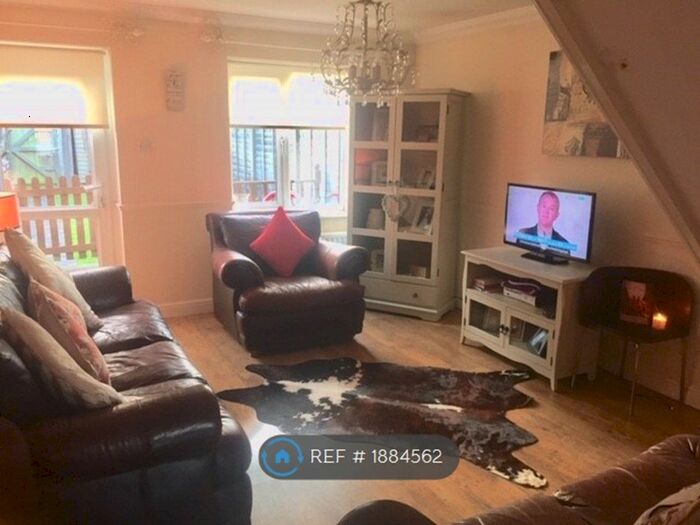 2 Bedroom Terraced House To Rent In Kerswell Drive, Shirley, Solihull, B90