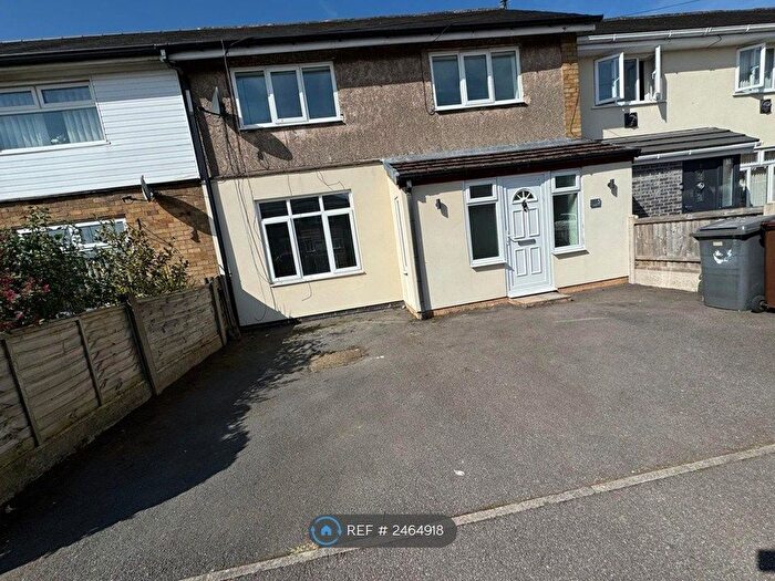 3 Bedroom Terraced House To Rent In Dawlish Close, Hyde, SK14