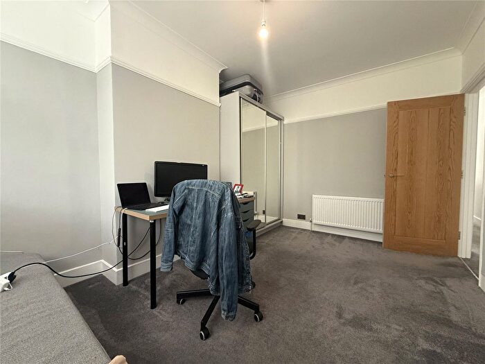 4 Bedroom Terraced House To Rent In Hutton Grove, London, N12