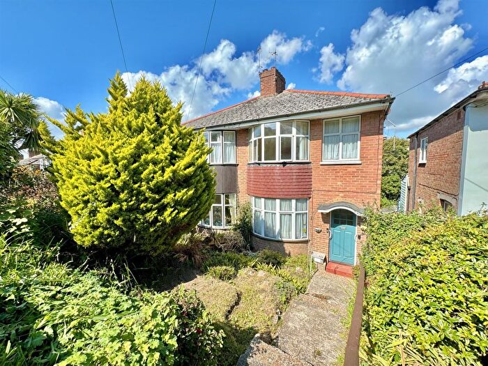 3 Bedroom Semi-Detached House For Sale In Boyne Road, Hastings, TN35