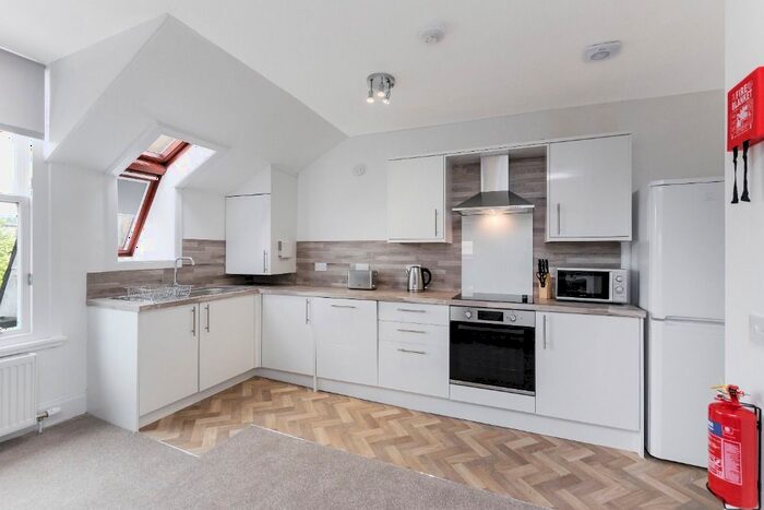 2 Bedroom Flat To Rent In Union Street, City Centre, Dundee, DD1