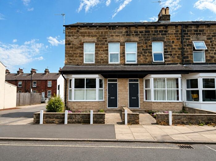 3 Bedroom Terraced House For Sale In Mayfield Grove, Harrogate, HG1