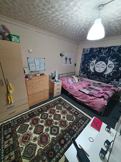 2 Bedroom Flat To Rent In Bristol Road, Birmingham, B29