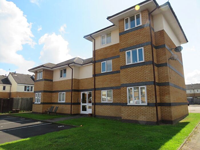 2 Bedroom Flat To Rent In Quayside Close, Oldbury, B69