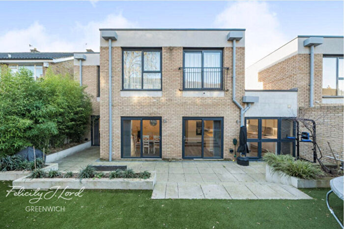 5 Bedroom Detached House To Rent In Davison Close, Greenwich, SE13