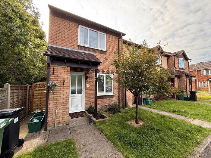2 Bedroom House To Rent In Stanley Mead, Bradley Stoke, Bristol, BS32