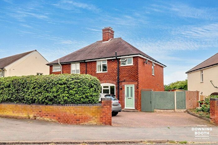 3 Bedroom Semi-Detached House For Sale In Curborough Road, Lichfield, WS13