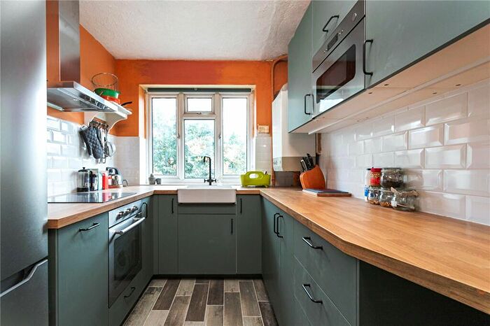 2 Bedroom Apartment To Rent In Cavendish Street, London, N1