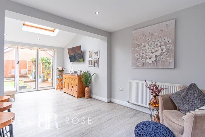 6 Bedroom Detached House For Sale In Birkdale Close, Euxton, Chorley, PR7