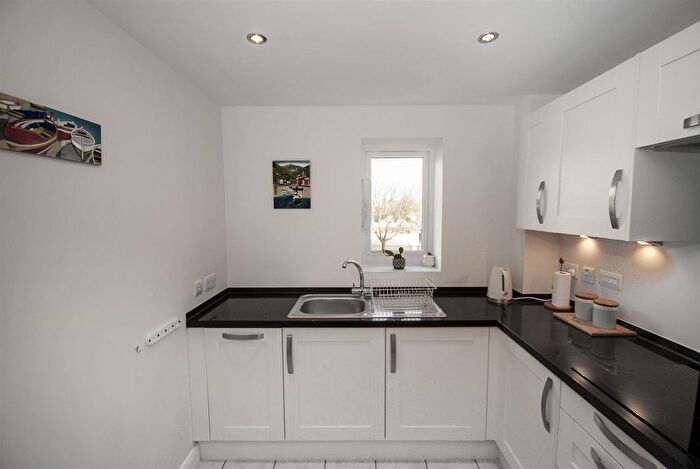 1 Bedroom Flat For Sale In Factory Street, Ramsbottom, Bury, BL0