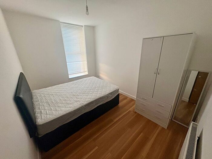 1 Bedroom Flat To Rent In Newport Road, Cardiff, CF24