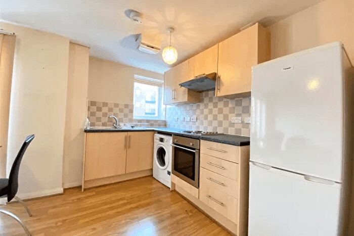 1 Bedroom Flat To Rent In Buckleigh Road, London, SW16