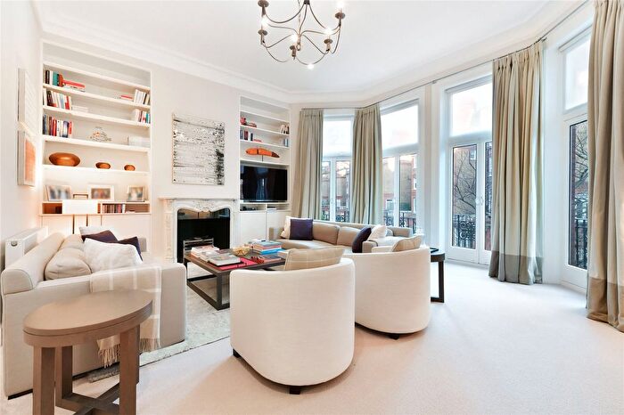 2 Bedroom Flat To Rent In Egerton Gardens, Knightsbridge, London, SW3