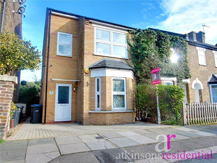 2 Bedroom End Of Terrace House For Sale In Birkbeck Road, Enfield, Middlesex, EN2