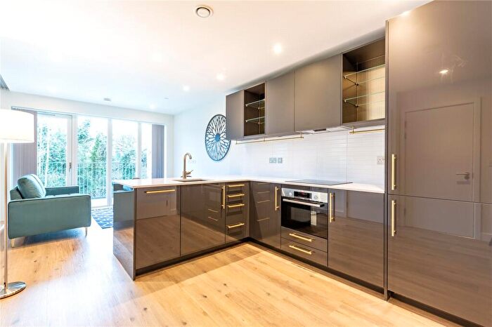 2 Bedroom Apartment To Rent In Alington House, Mary Neuner Road, Clarendon, N8