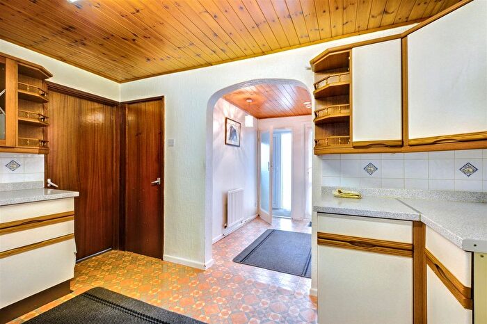3 Bedroom Terraced House For Sale In Longden Close, Bramcote, Nottingham, NG9