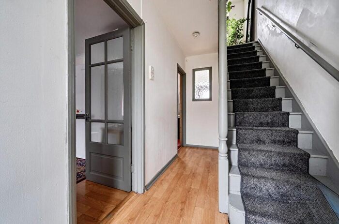 3 Bedroom Terraced House To Rent In Melksham Close, Romford, RM3