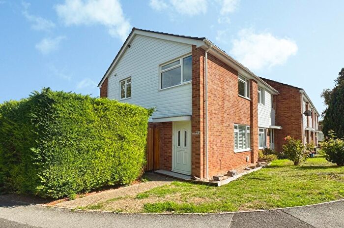 3 Bedroom End Of Terrace House For Sale In Hollows Close, Harnham, Salisbury, SP2