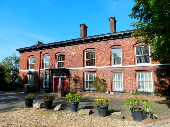 2 Bedroom Apartment To Rent In Stand Lane, Radcliffe, Manchester, M26