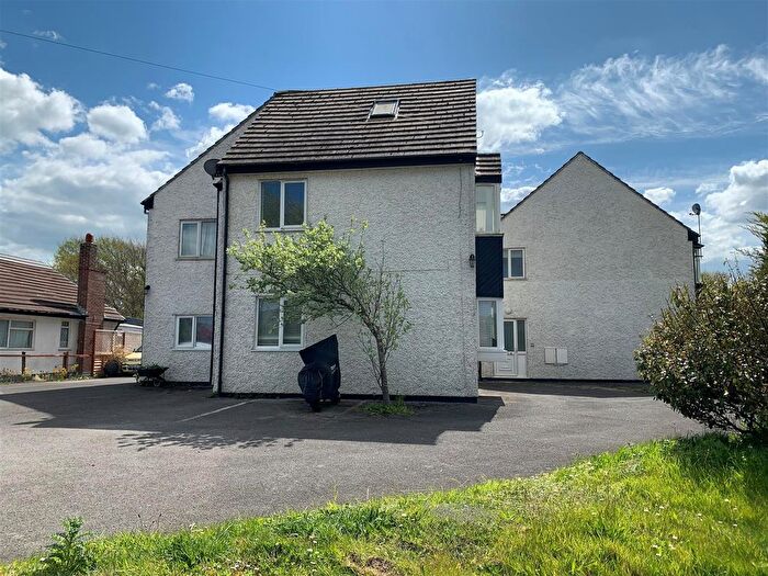 2 Bedroom Flat For Sale In Hurn Lane, Berrow, TA8