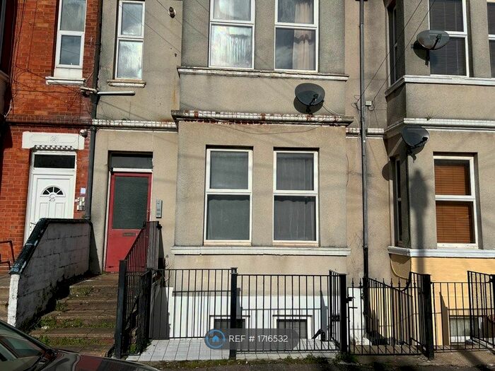 1 Bedroom Flat To Rent In Windsor Road, Bournemouth, BH5