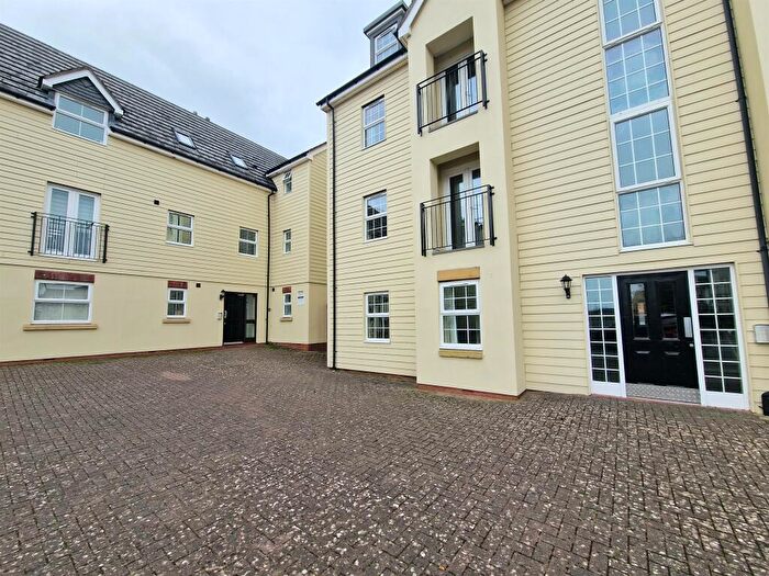 2 Bedroom Flat For Sale In Mazurek Way, Swindon, SN25