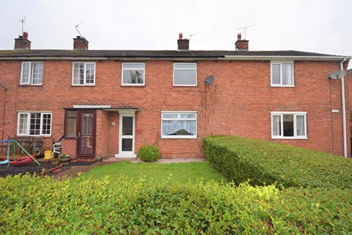 3 Bedroom Terraced House To Rent In Bryn Offa, Wrexham, LL13