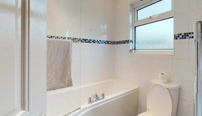 Studio To Rent In Havelock Road, Croydon, London, CR0