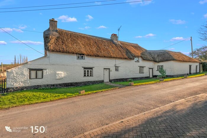 3 Bedroom Farmhouse For Sale In Farway, Colyton, EX24
