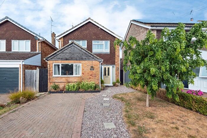 5 Bedroom Detached House For Sale In Mays Way, Potterspury, Northamptonshire, NN12