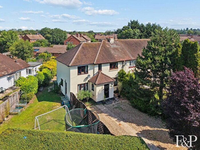 4 Bedroom Detached House For Sale In Plough Lane, Stoke Poges, SL2