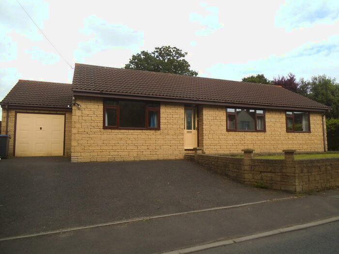 3 Bedroom Detached Bungalow To Rent In Montrose, Bratton Road, BA14