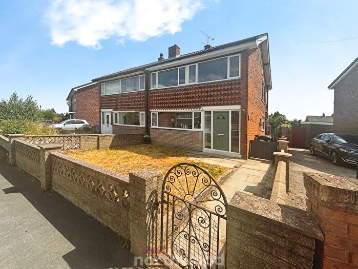 3 Bedroom Semi-Detached House To Rent In Windermere Crescent, Kirk Sandall, Doncaster, DN3