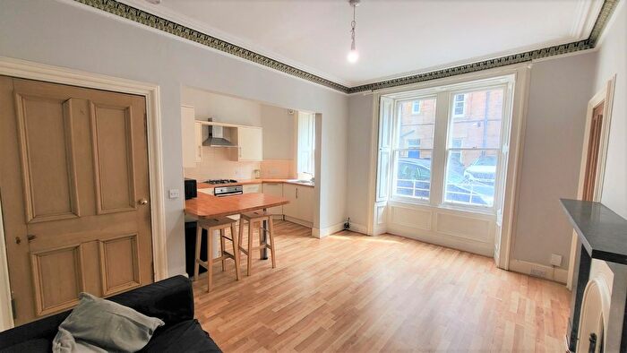 2 Bedroom Flat To Rent In Gardner's Crescent, Fountainbridge, Edinburgh, EH3