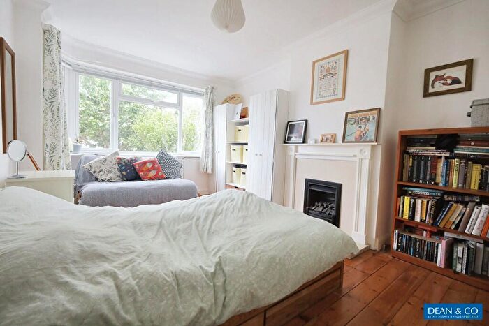 4 Bedroom Semi-Detached House For Sale In High Park Avenue, Hove, East Sussex, BN3