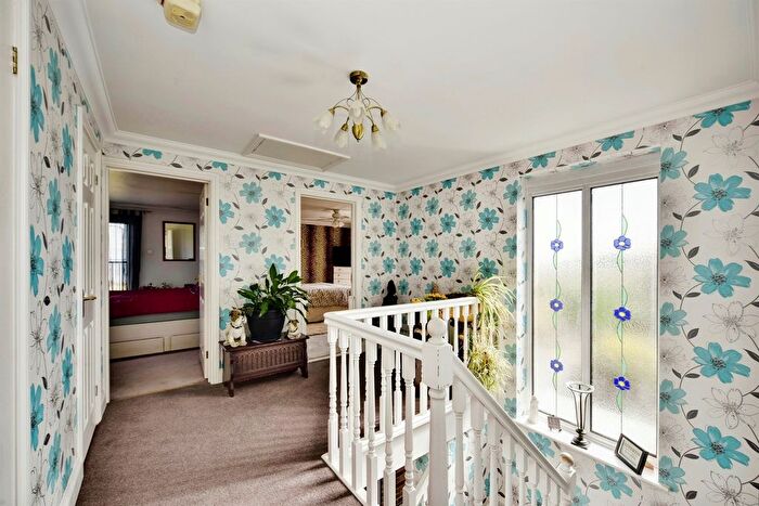 4 Bedroom Detached House For Sale In Baldwin Road, Minster On Sea, Sheerness, ME12