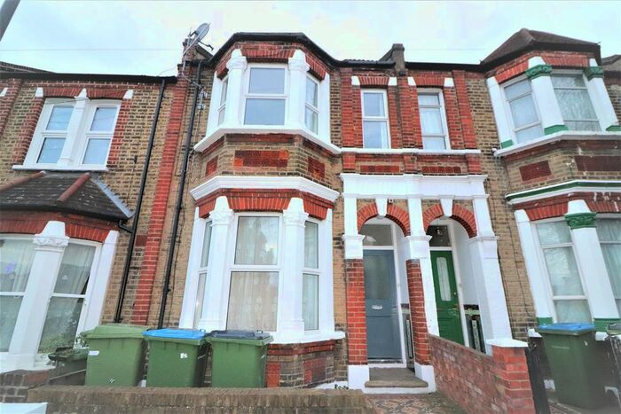1 Bedroom Flat To Rent In Gallosson Road, Plumstead, SE18