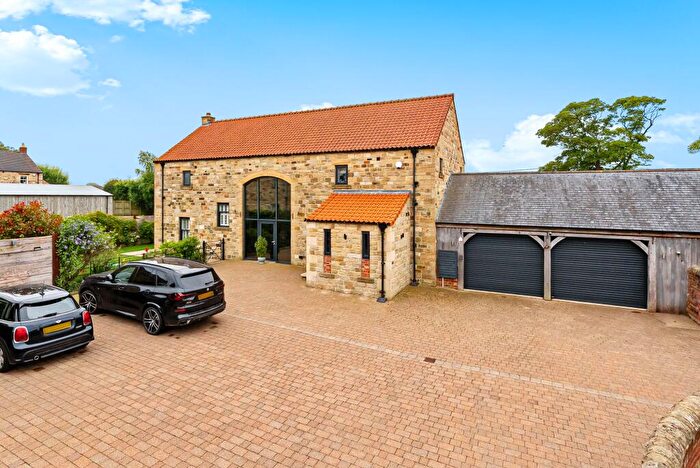 4 Bedroom Link Detached House For Sale In Drovers Fold, Bishop Thornton, HG3