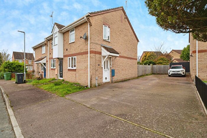 2 Bedroom Terraced House For Sale In Thistle Close, Thetford, IP24