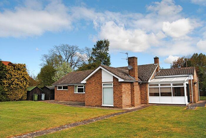 3 Bedroom Detached Bungalow To Rent In Pinfold Lane, Marston, NG32