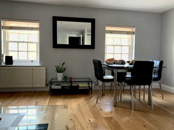 2 Bedroom Apartment To Rent In Fulham Road, London, SW10