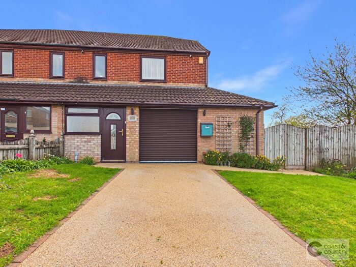 3 Bedroom Semi-Detached House For Sale In Coffinswell Lane, Kingskerswell, TQ12