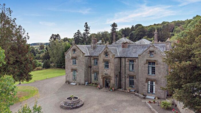 14 Bedroom Country House For Sale In Norton Manor Park, Norton, LD8