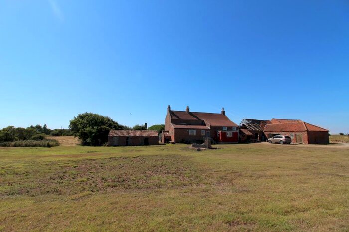 3 Bedroom Farm House For Sale In Cliff Farm, HU11