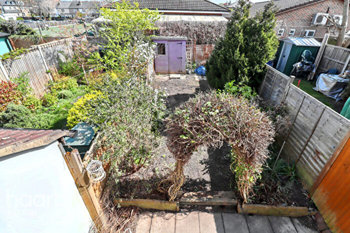 2 Bedroom Terraced House For Sale In Warwick Road, Sutton, SM1