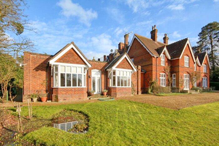 1 Bedroom Bungalow To Rent In London Road, Ascot, SL5